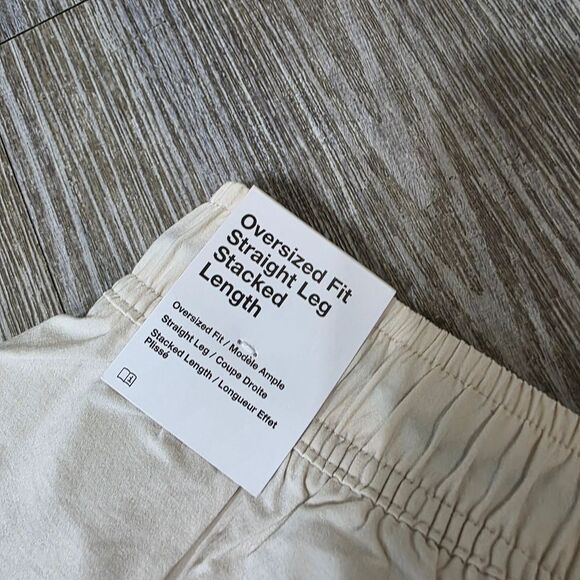 Nike Tech Woven Oversized Pants Light Orewood Black Men’s Medium New  HM7158-104 - Picture 9 of 11